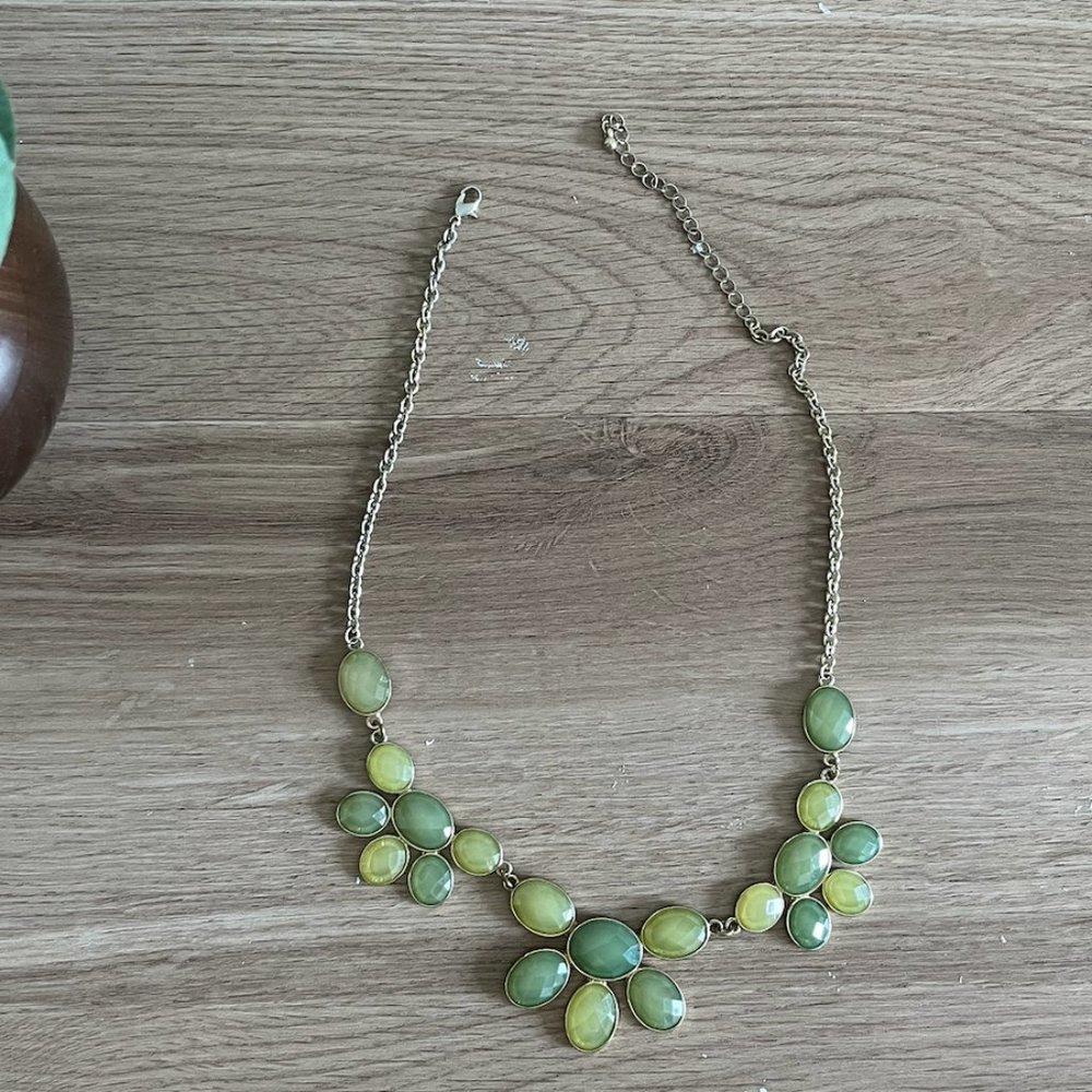 Forever 21 Monotone Green Gemstone Statement Necklace